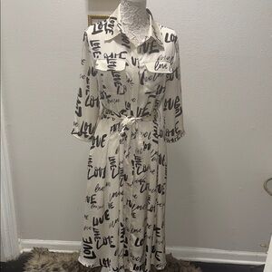 Brave+True Chic Script Print Midi Dress